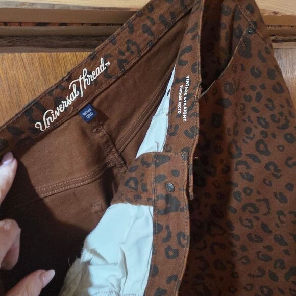 Universal Thread Brown Leopard-Print Skinny Jeans - Picture 4 of 11